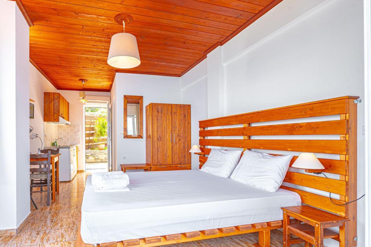 The Life Suites Лимнионас Экстерьер фото